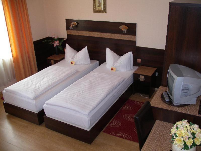 Hotel Elbe Fráncfort del Meno Habitación foto